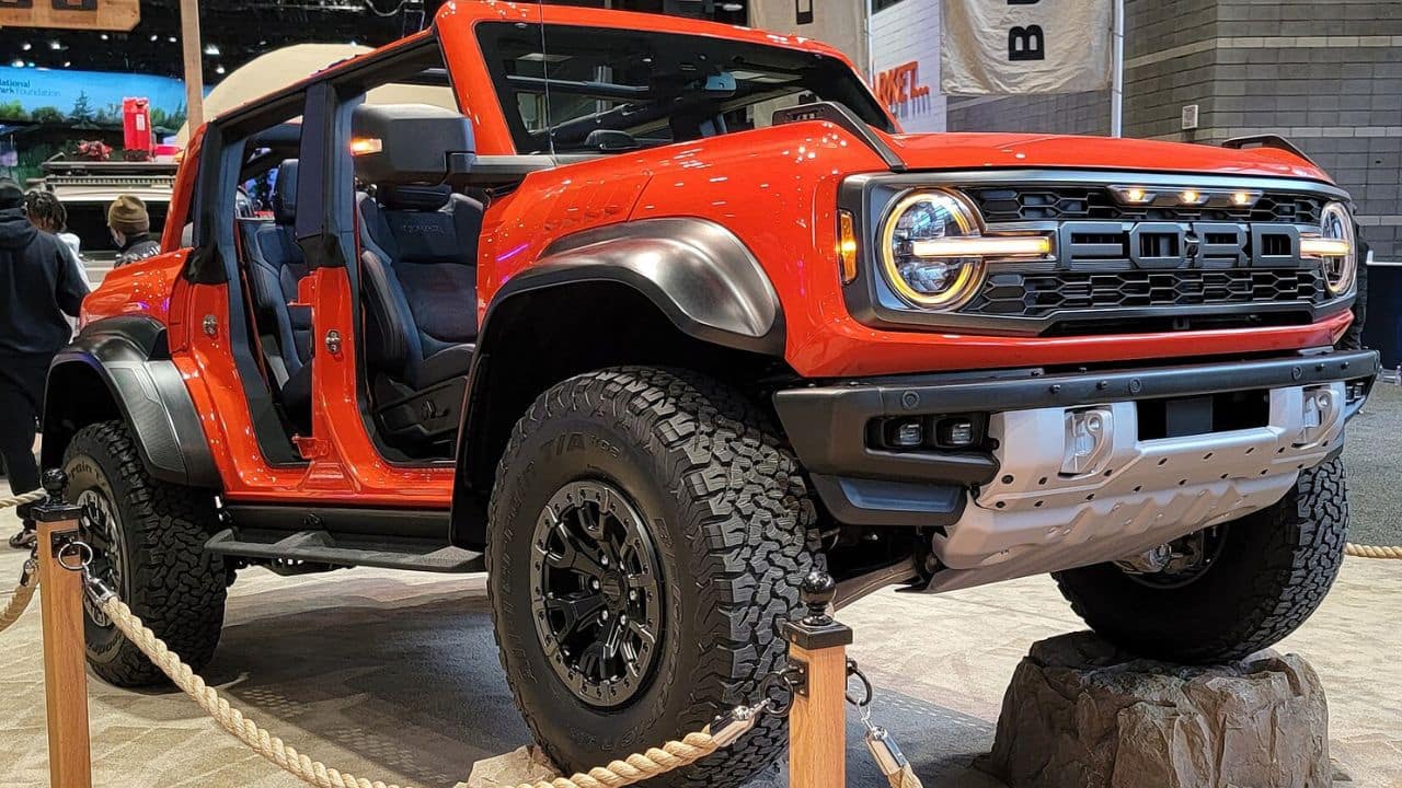 2023 Ford Bronco Raptor.