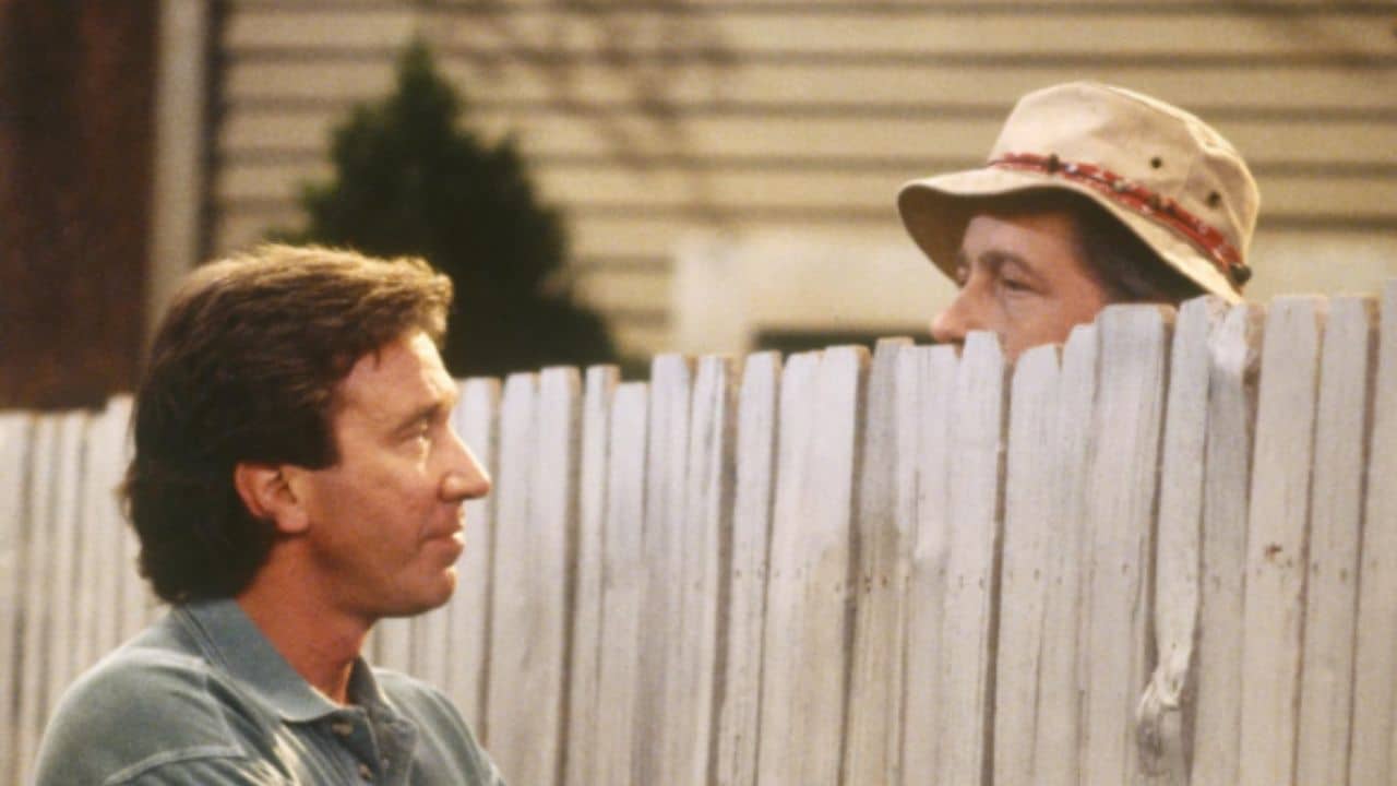 Tim Allen and Earl Hindman in Home Improvement (1991).