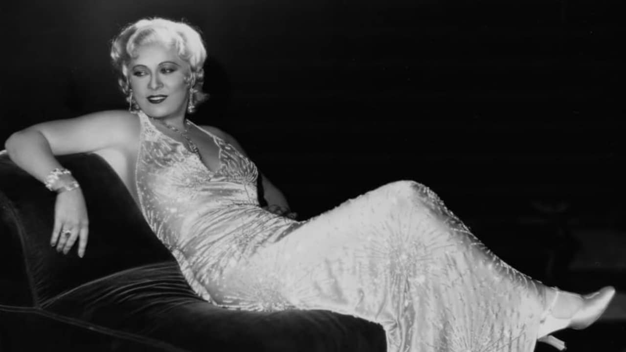 Mae West in Night After Night