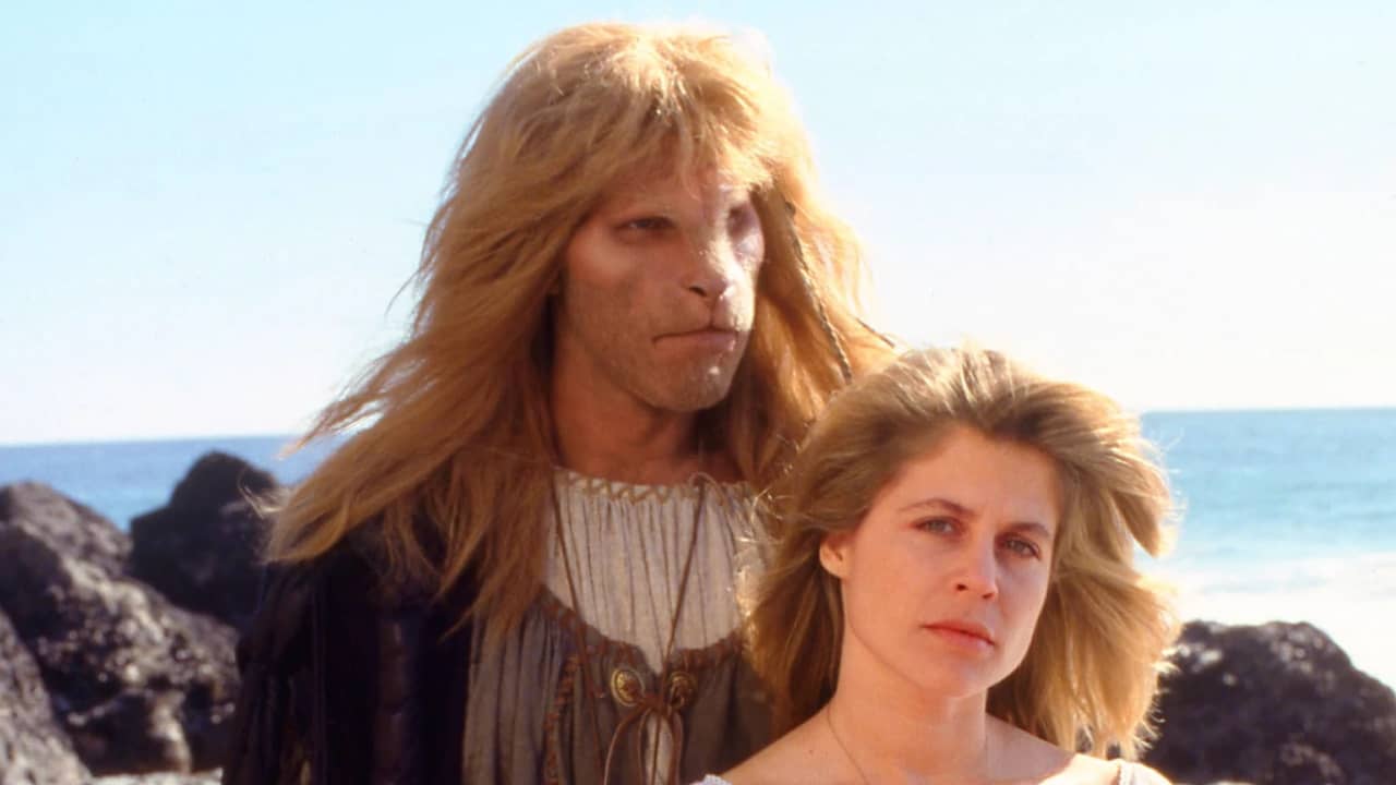 Linda Hamilton and Ron Perlman in Beauty and the Beast (1987) ron perlman performances