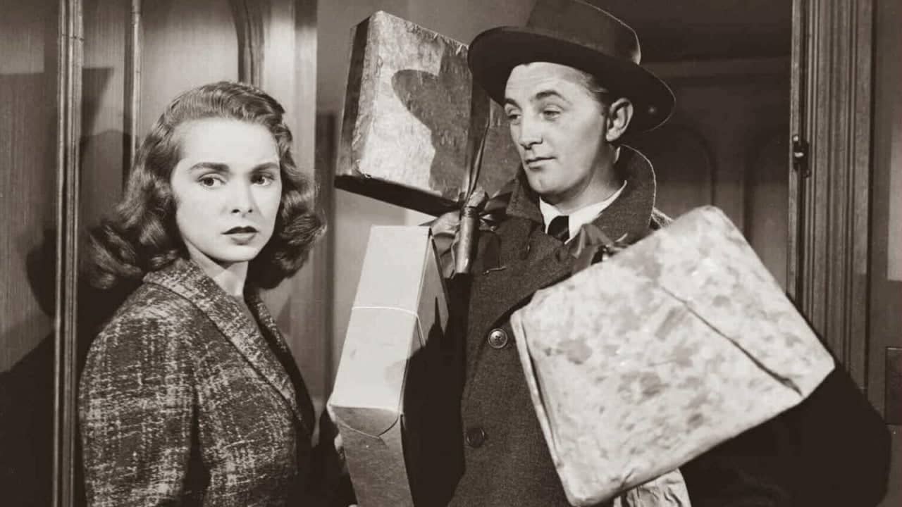 Robert Mitchum, Janet Leigh in Holiday Affair (1949)