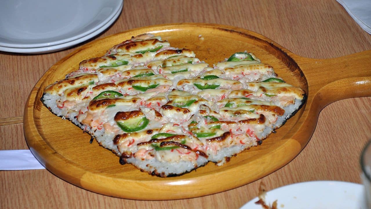 sushi pizza